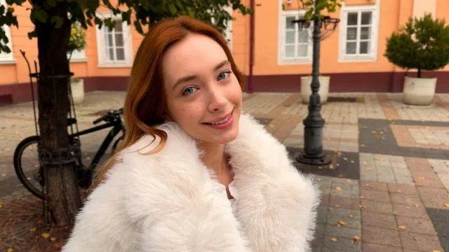 Met porn actress on street, fucked same day for cup of c...