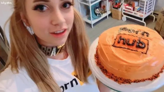 熟女ティーン素人アナルフェラでpornhubケーキ作り