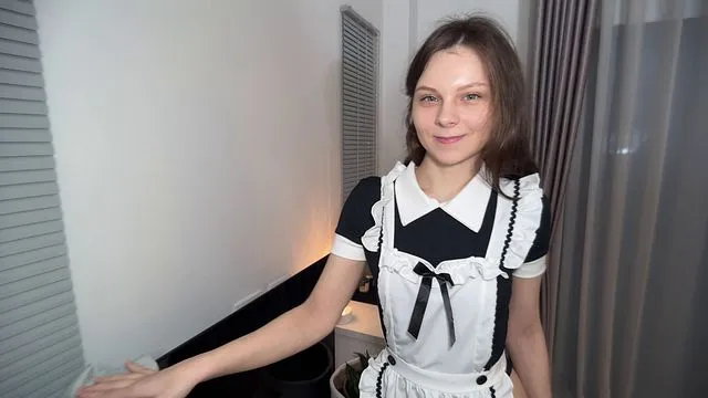 Milf maid's secret anal blowjob when master away
