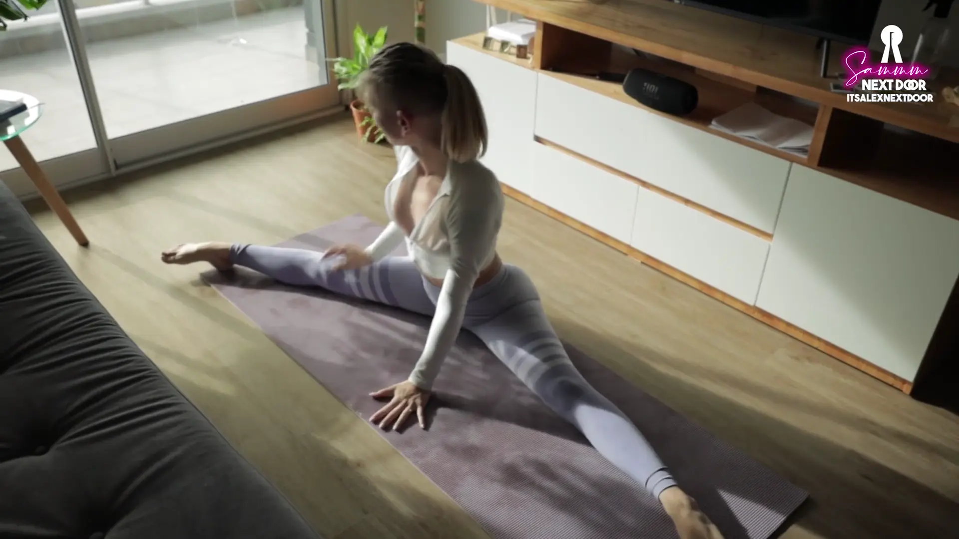 Yoga milf anal blowjob with pants down