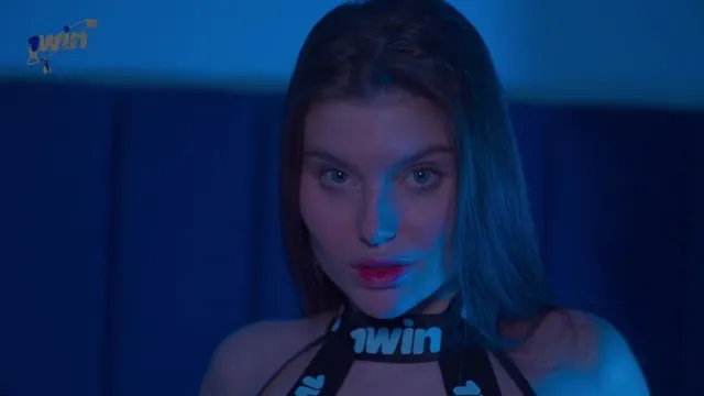 Milf teen amador anal boquete neon