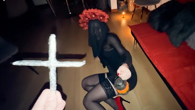 黑暗女巫熟女诱惑少年牧师万圣节肛交口交