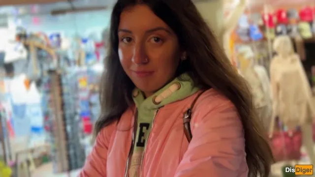 Kerl überredet girl auf strasse für geld zu ficken