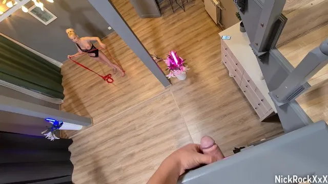 Circus milf busty blonde anal fuck before show