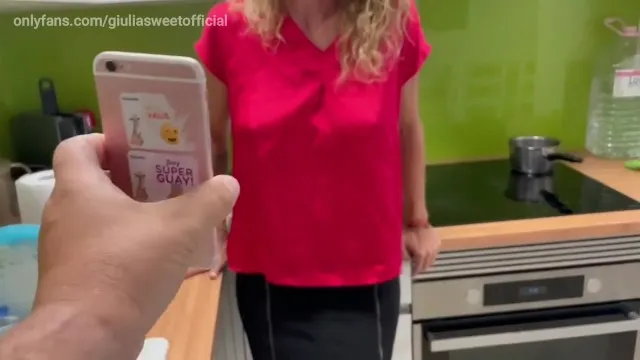 Milf mère sodomisée par l'ami de son fils