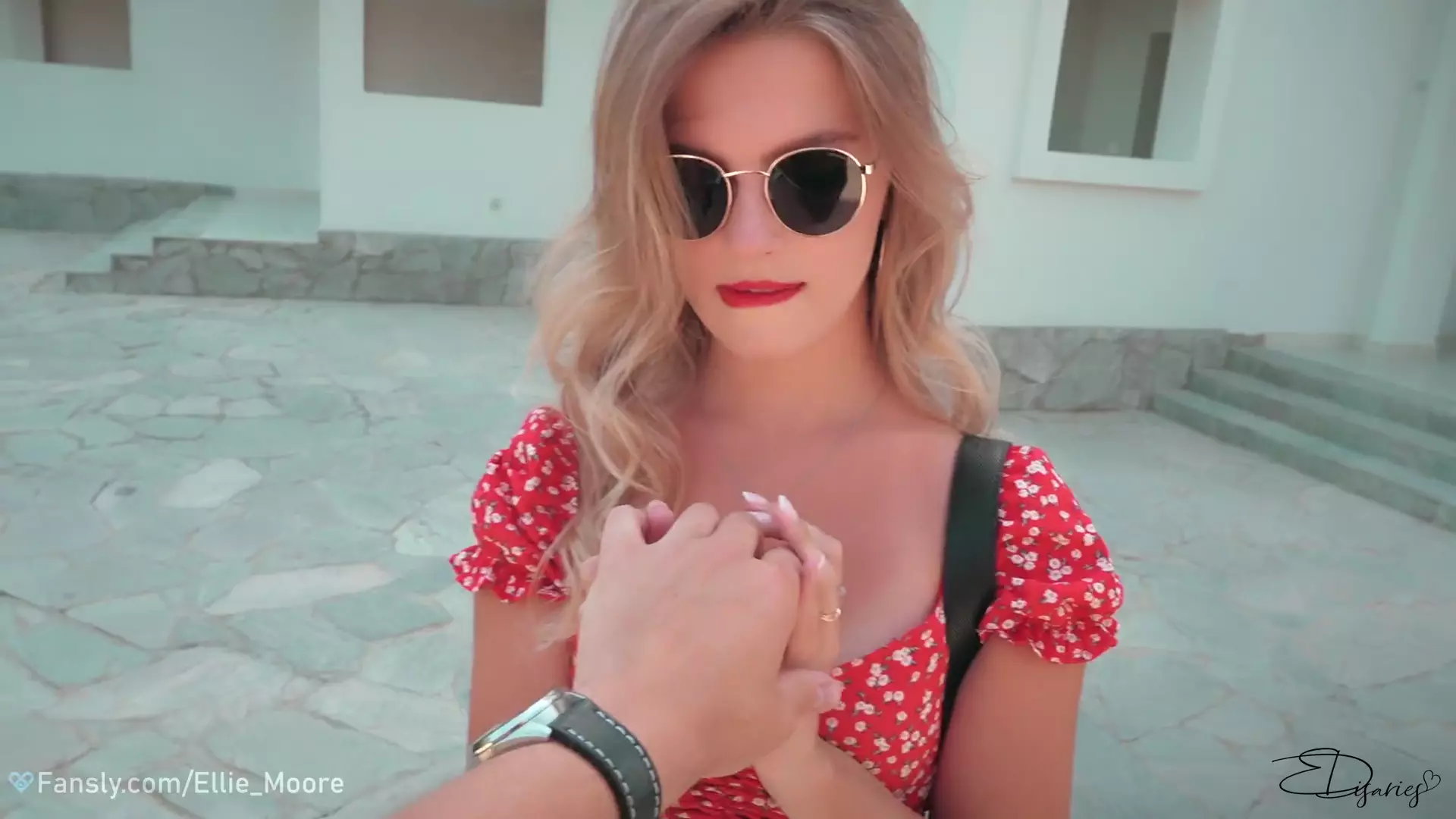 Milf's wine-fueled anal vacation fuck with stranger