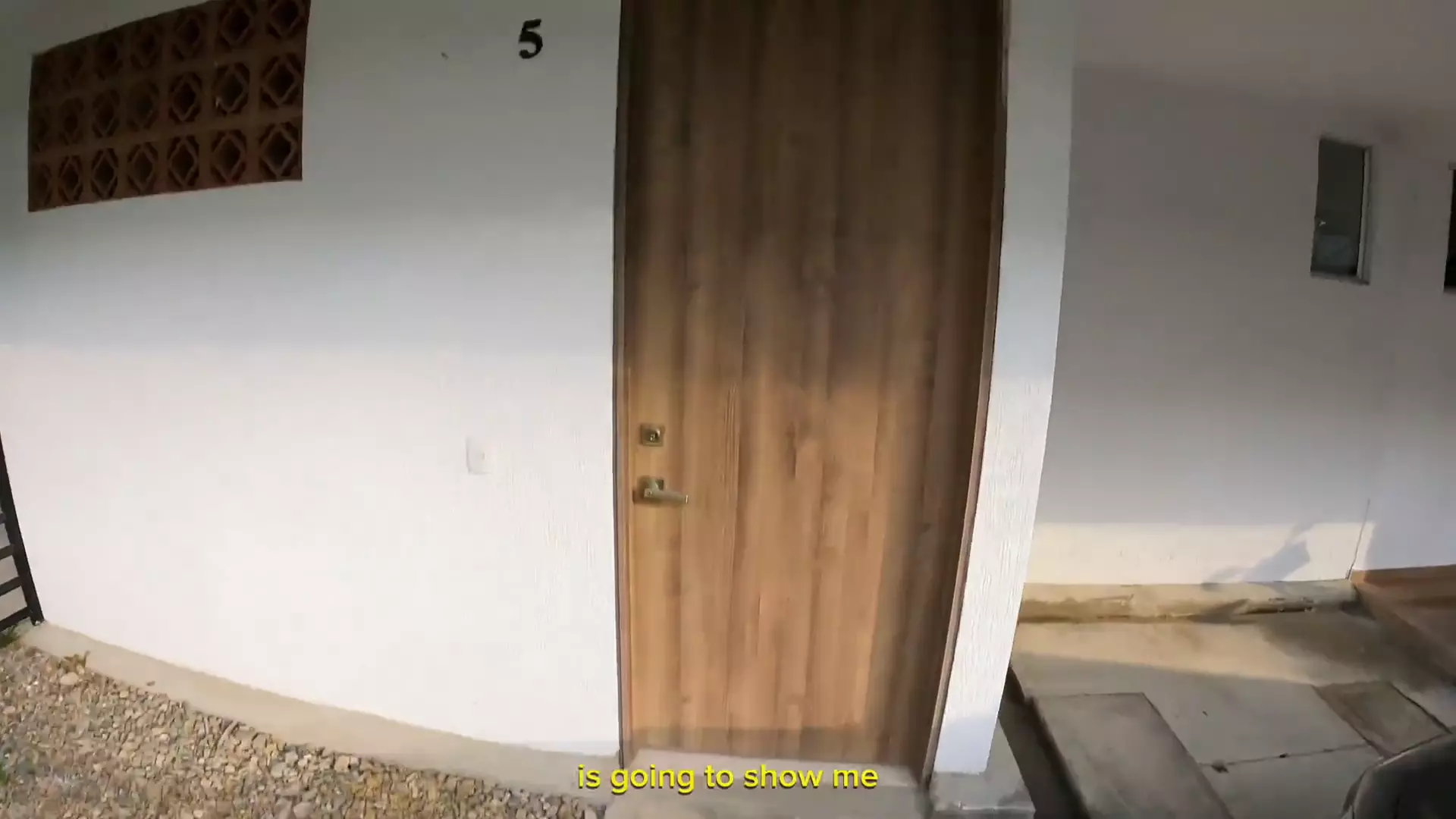 Real estate milf offers anal blowjob to teen client