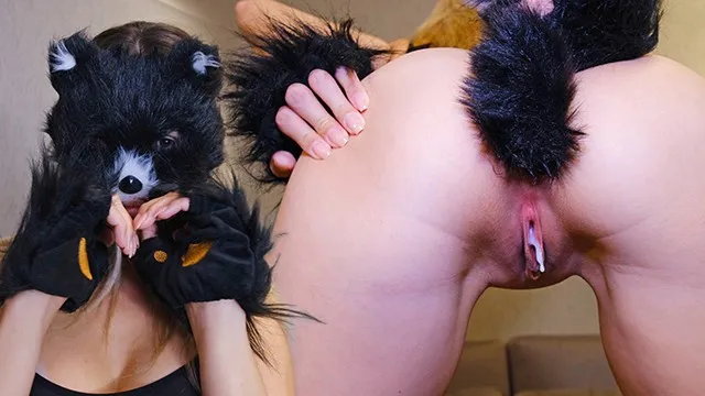 Chatte busty dégouline de sperme après énorme bite