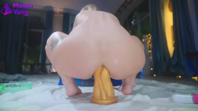 Adolescente entraîne son cul avec gode hankeytoy 4k profond