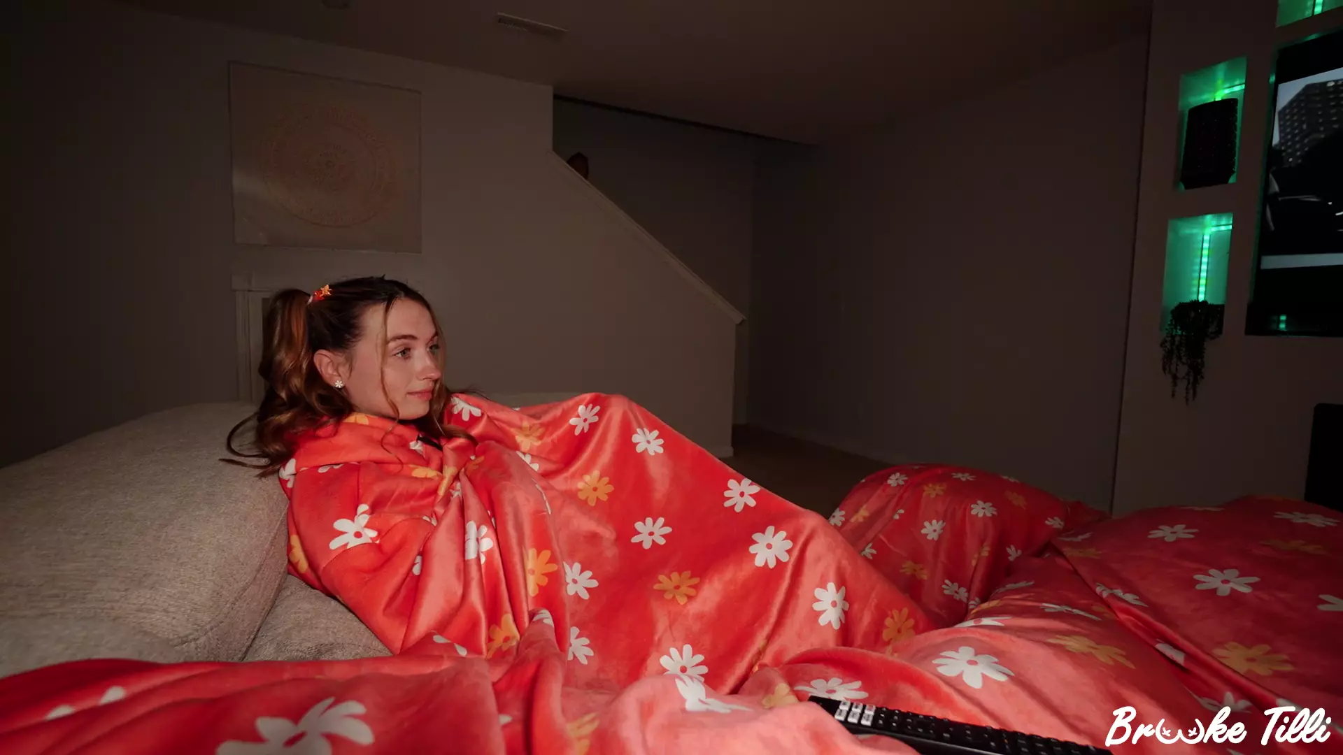 Stepbro hides in snuggie & airplays porn on tv