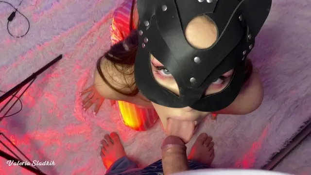 特写口交以室友颜射结束