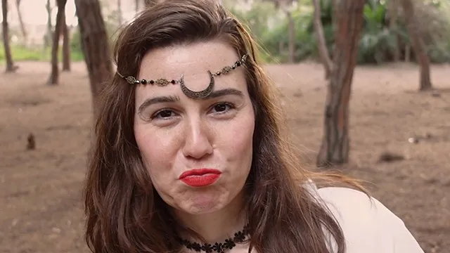 Viking seduces lesbian peasant in tryst