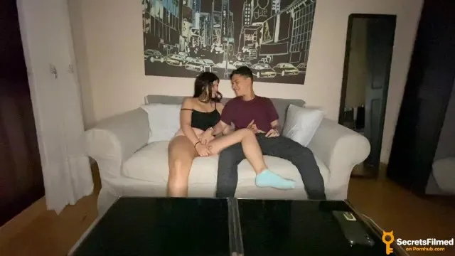 Movie night turns into steamy hookup with horny friend