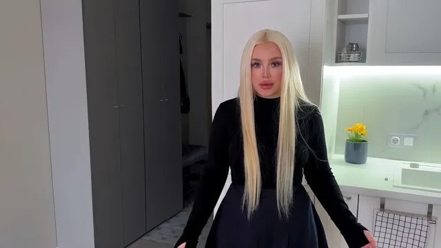 Tricked by disgruntled landlady into sex! fucked bitch to avoid paying