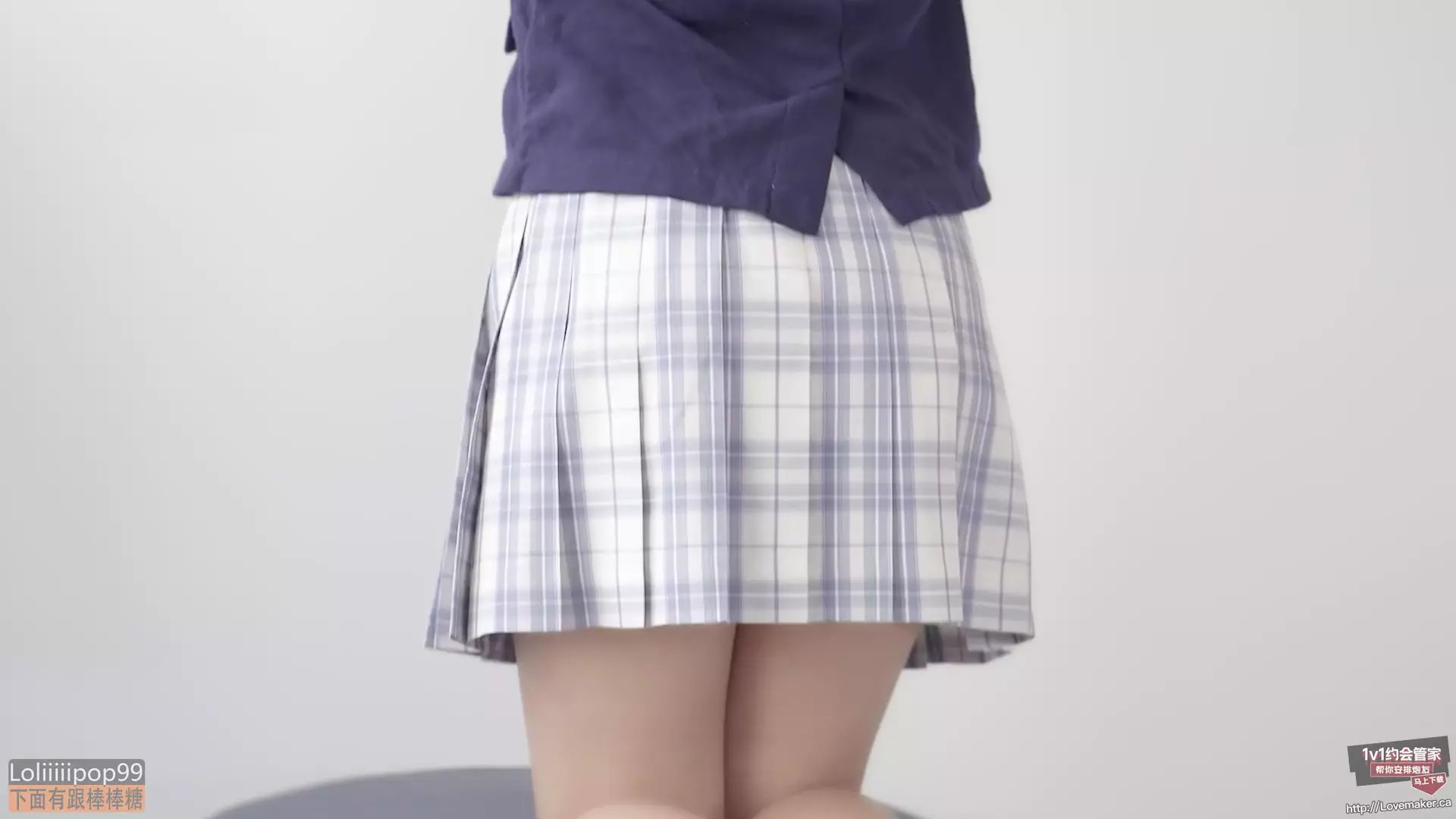 Teen student shows cute feet in dorm