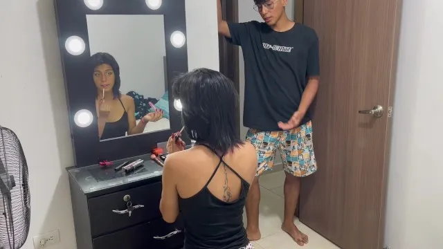 Intercambio anal con hermanastra para salir