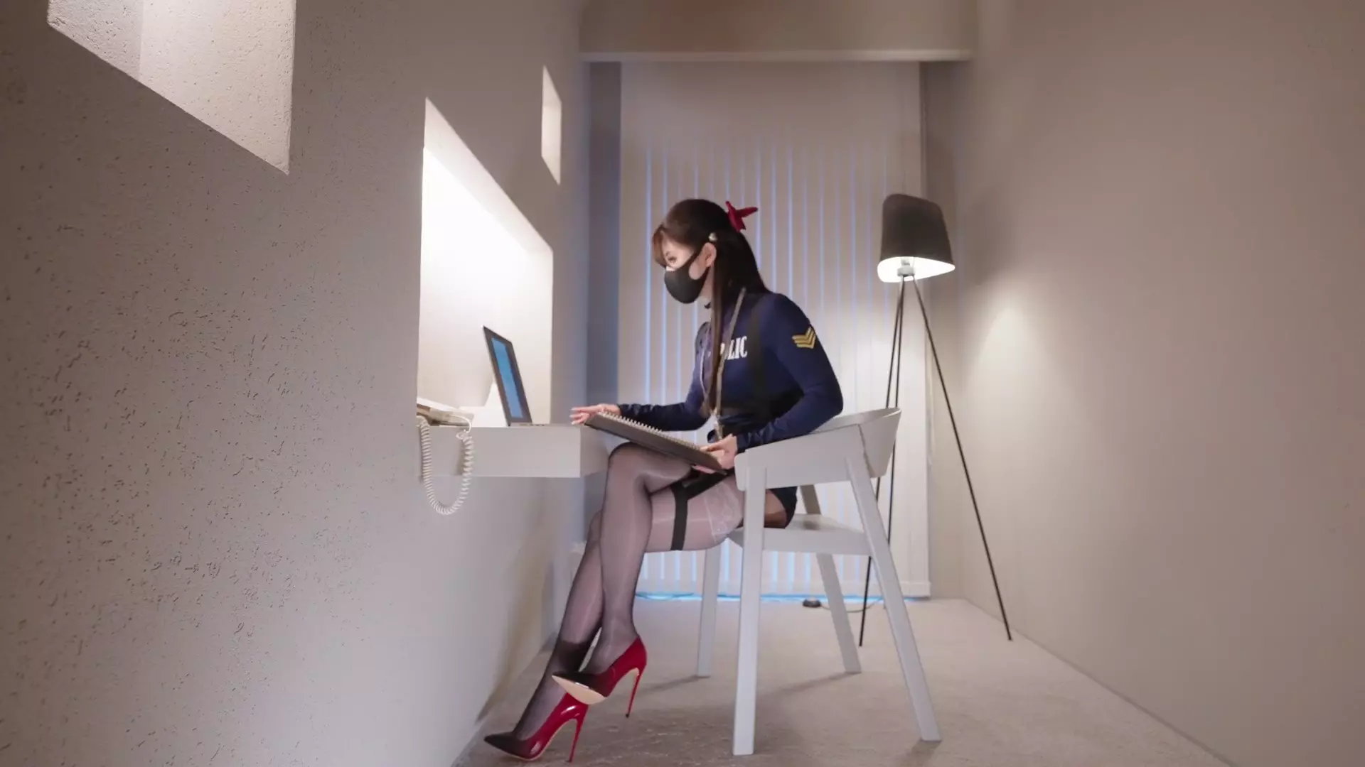 Job flopped, boss tames her with kinky discipline