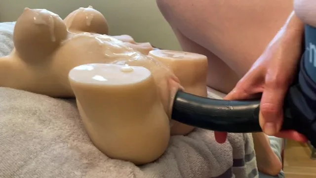 Sexy babe strapons bbc to fuck tantaly dolls in all holes