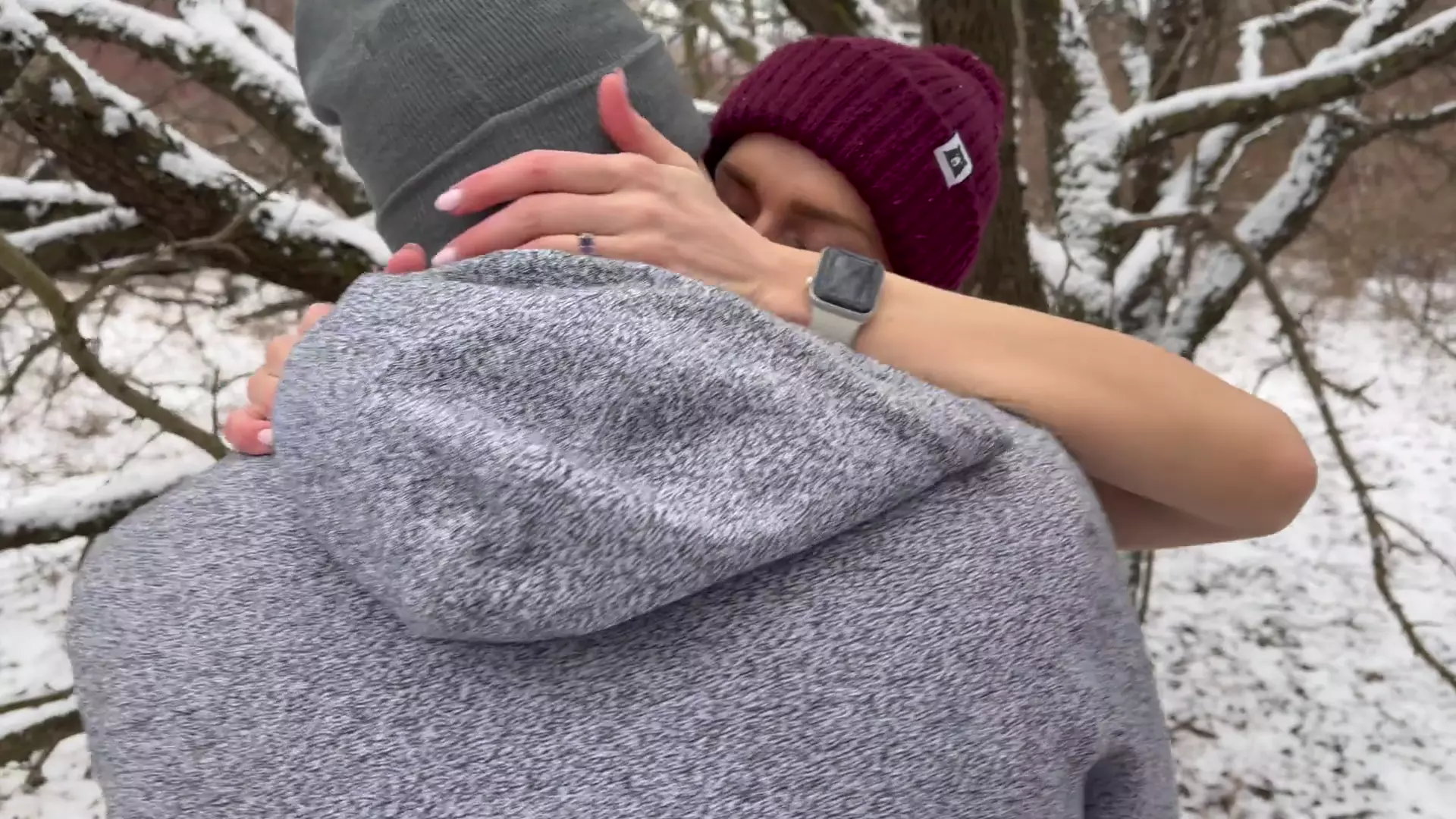 Public snow storm double creampie: wife takes husband and friend's ...