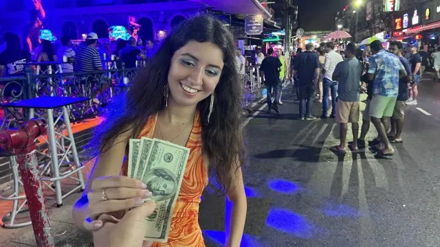 Hooked tranny surprises as real hooker for anal blowjob