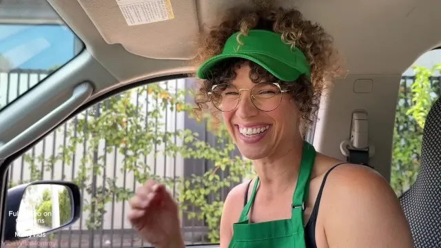 Starfucks forgets coffee and takes customer home