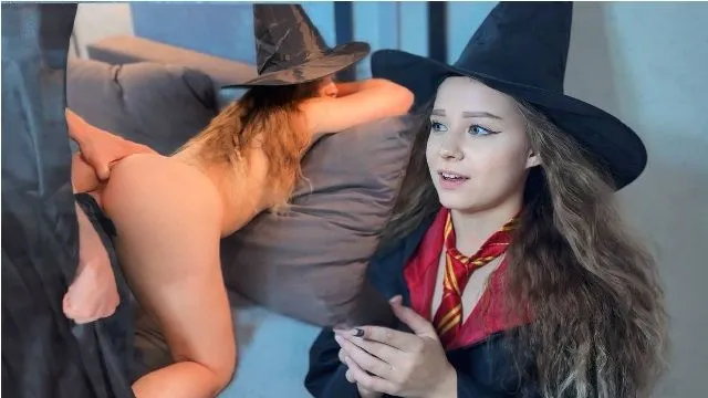 Hermione greatjerk suce une bite dure comme de la pierre