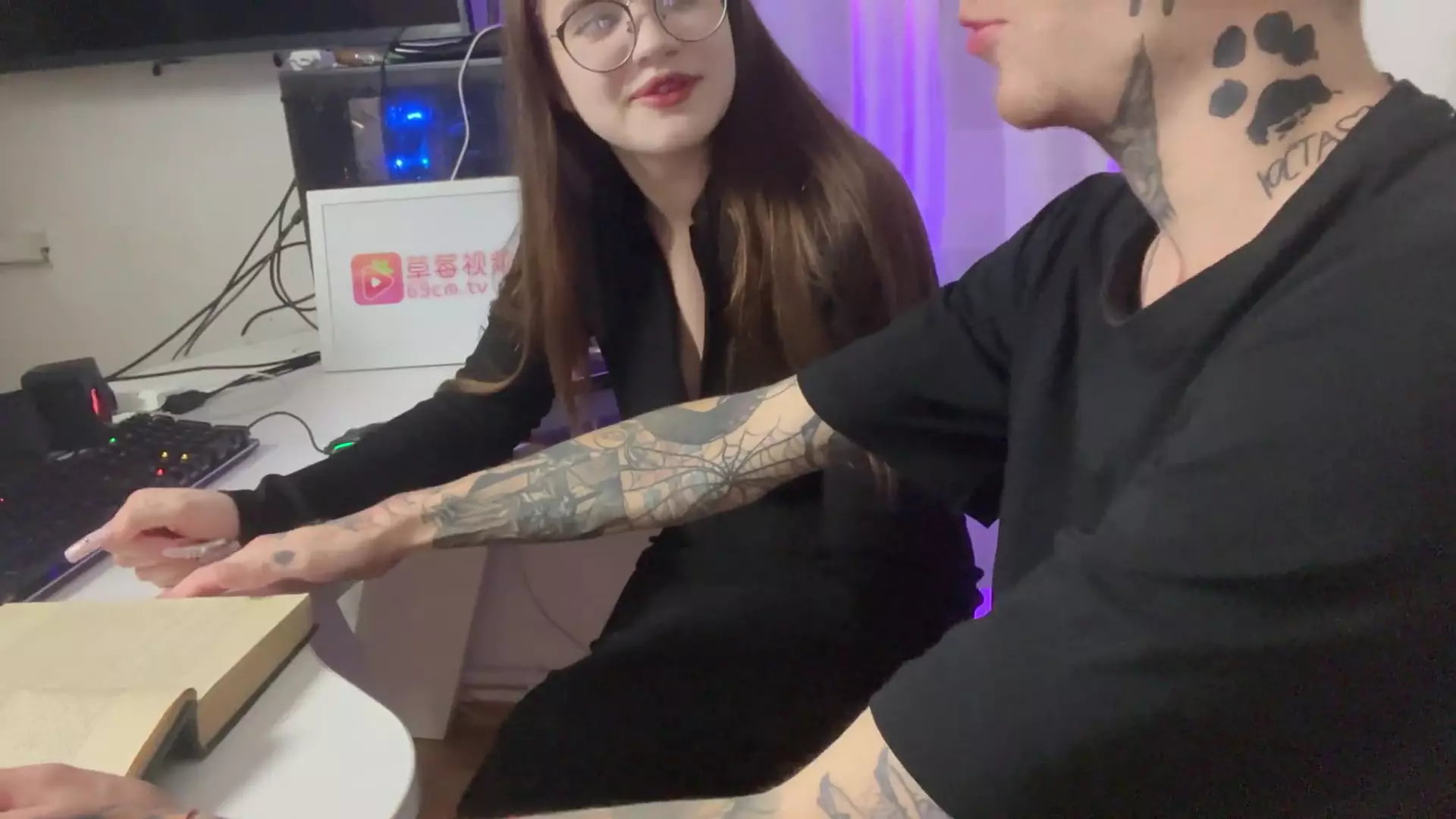 Virgin guy learns sex from kind milf mentor with conversations