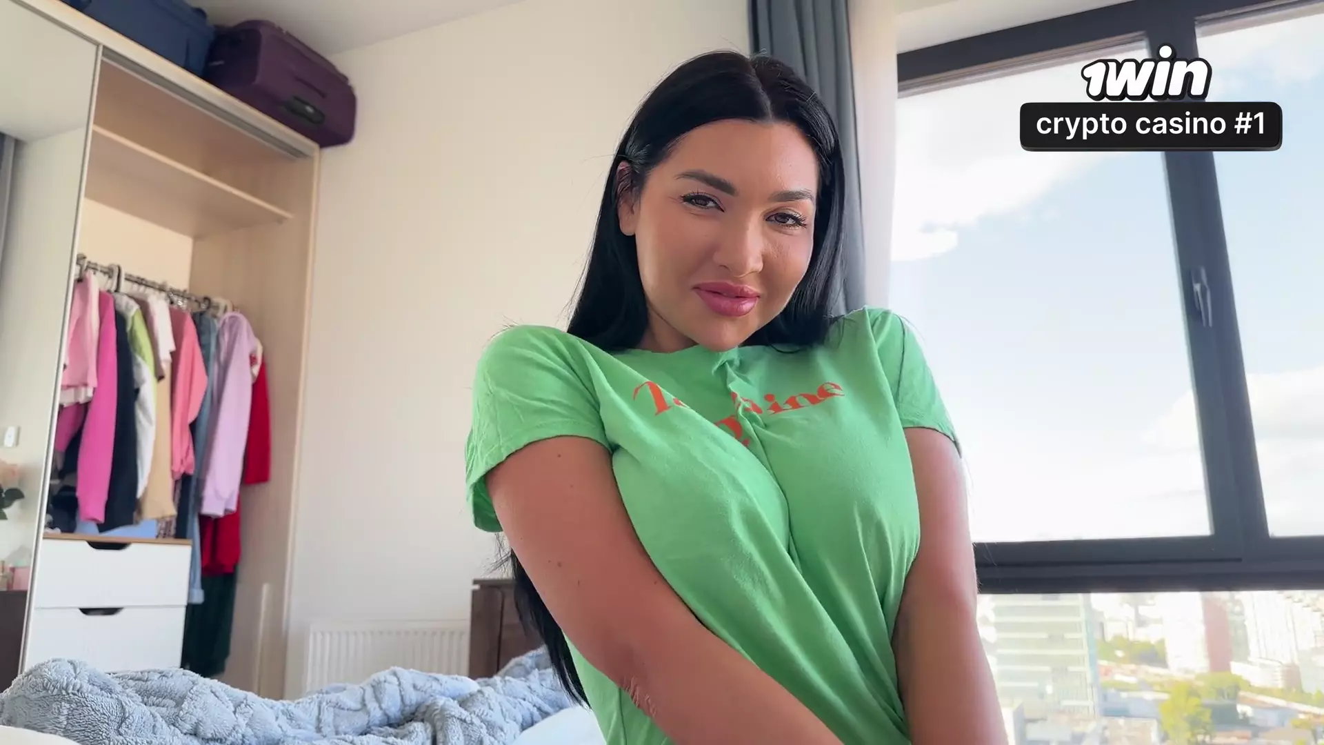 пов любительская сводная сестра с идеальной попой просыпается